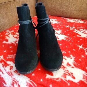 Women's Sorel Ankle Boot Size 6.5